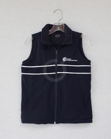 <p>Chaleco de invierno, semi-permeable por fuera, polar por dentro.&nbsp;Unisex.</p>

<p>&nbsp;</p>
