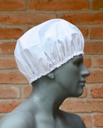 <p>Tela: Antifluido.&nbsp; Composici&oacute;n: Algod&oacute;n 35%, Poli&eacute;ster 65%.&nbsp; Peso: 123 a 136 gr/m2.&nbsp; Descripci&oacute;n:&nbsp; Cofia en tela antifluido para protecci&oacute;n de cabello.&nbsp; El&aacute;stico alrededor para mejor ajuste.&nbsp; Lavadas: 50.</p>
