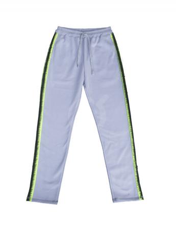 <p>Pantal&oacute;n calentador. &nbsp;Franja sublimada con dise&ntilde;o negro/amarillo fosforescente. &nbsp;Fleece perchado extra-suave. &nbsp;Para ni&ntilde;os y hombres.</p>
